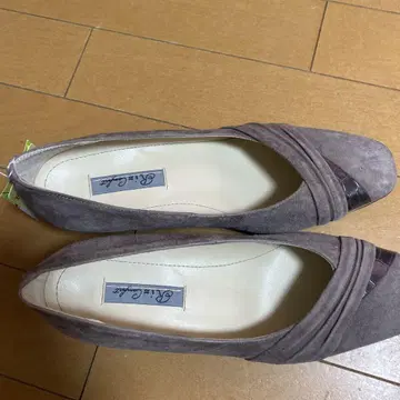 그레이 스웨이드 펌프스 택 포함 새상품