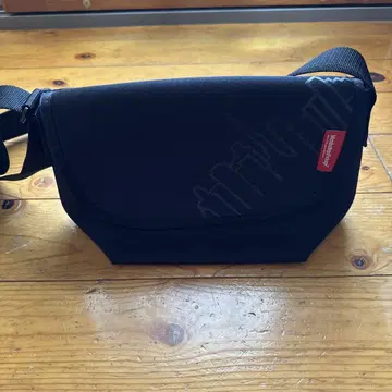 Manhattan Portage 블랙 숄더백