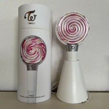 TWICE 공식 응원봉