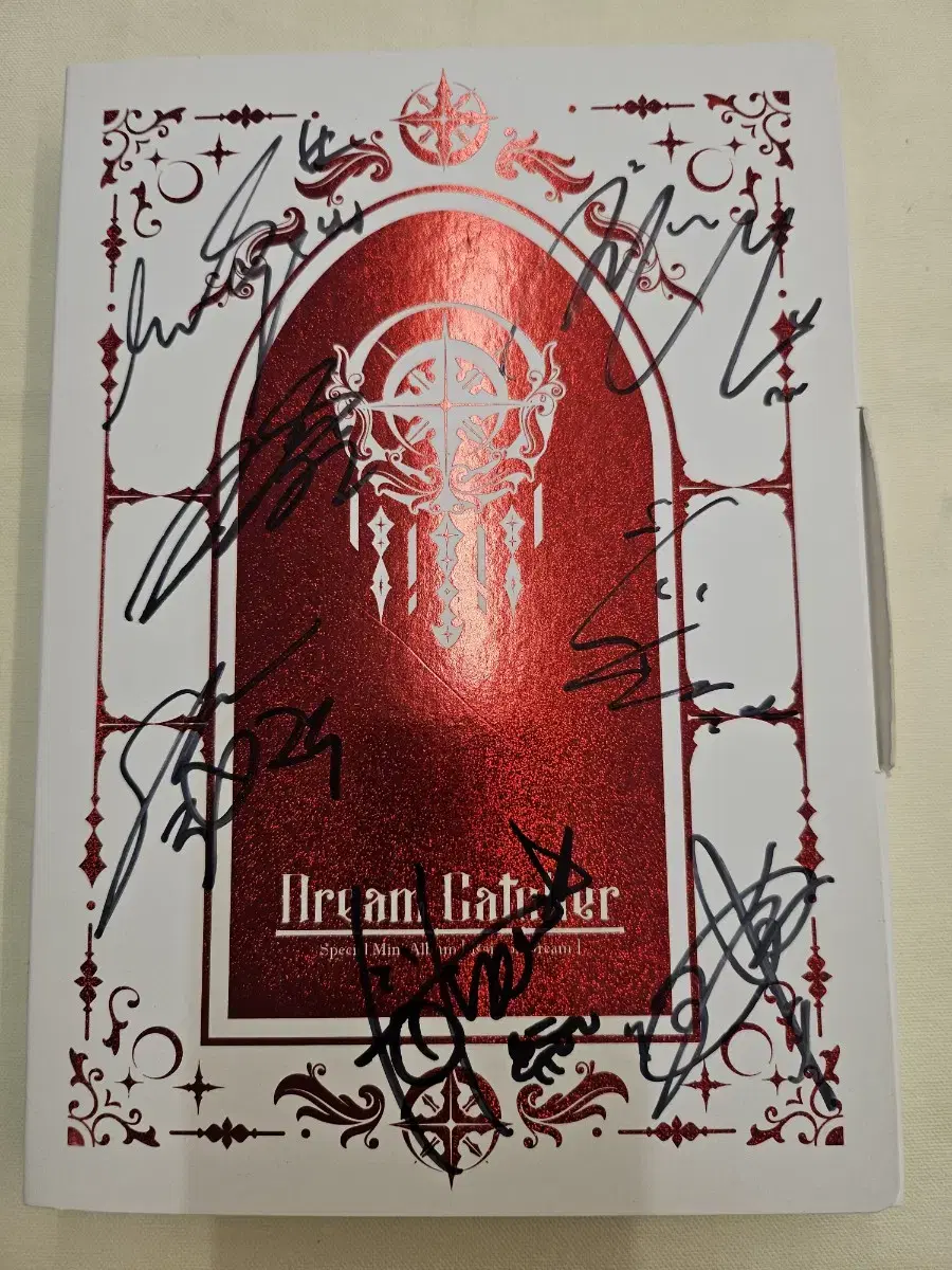 DREAM CATCHER (dreamcatcher) - Autographed Album