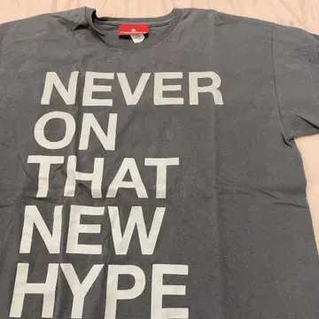 ROPEADOPE 티셔츠 NEVER ON THAT NEW HYPE L