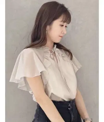 MERCURYDUO 프론트 리본 프릴 블라우스
