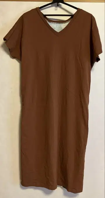 티티카카 반팔 원피스 브라운 계열 프리 사이즈