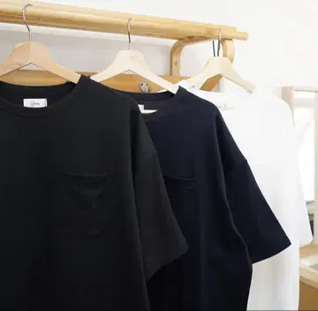 위안 플레인 포켓 티셔츠