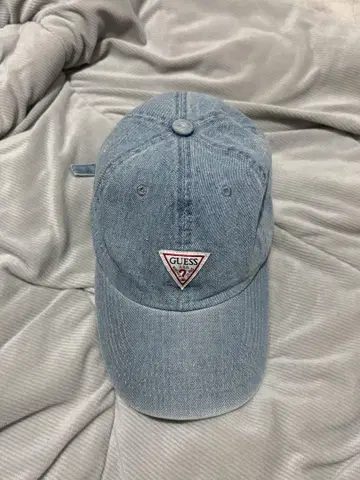 GUESS 데님 블루 야구 모자
