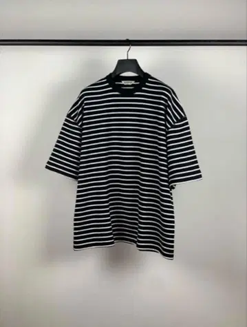 쿠티 / 헤비 열 차단 테두리 단추 없는 티셔츠