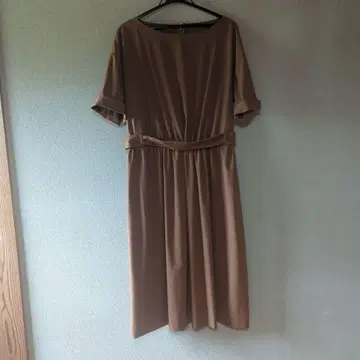 브라운 반팔 롱 원피스 허리 벨트 포함