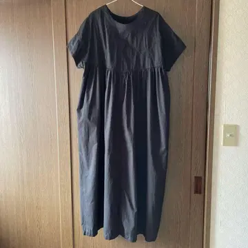 블랙 반팔 롱 원피스 개더링