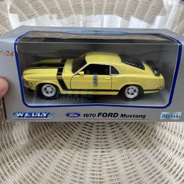 WELLY 1970 포드 머스탱 1/24