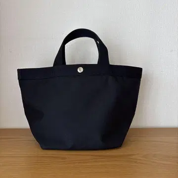에르베샤 펠리에 Herve Chapelier