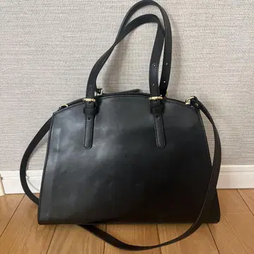 새상품급 BEVINI 이탈리아제 소가죽 숄더백
