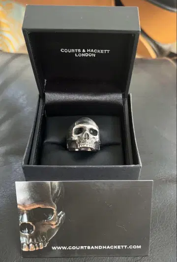 Courts & Hackett 스컬 반지