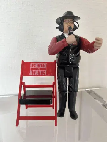 RAW IS WAR 헬스장 피규어