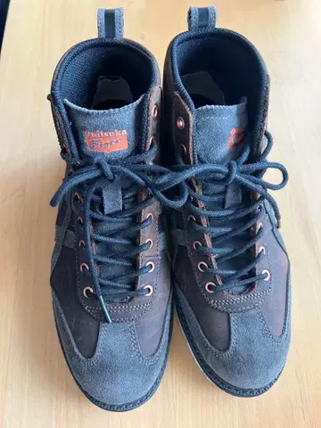 오니츠카타이거 린칸 부츠