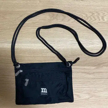 마리메꼬 블랙 컬러 사코슈