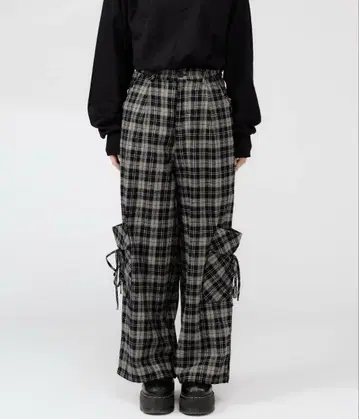 Wide Leg Check Pants / 와이드 실루엣 체크 팬츠