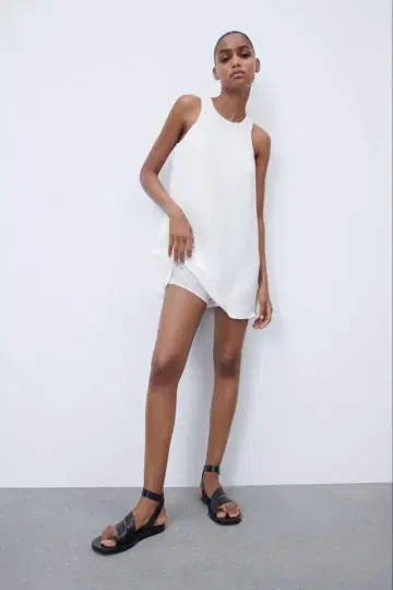ZARA 플레어 디자인 올인원 원피스 화이트