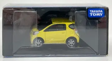 타카라토미 토미카 LIMITED TOYOTA iQ 0111