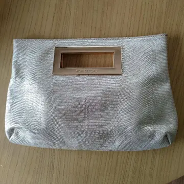 파티에도 잘 어울립니다. 마이클코어스 골드 클러치백