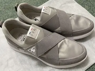 새상품급 르꼬끄 레이디 스니커즈 실버 24cm