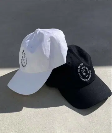 Ameri VINTAGE EMBLEM EMBROIDERY CAP 화이트