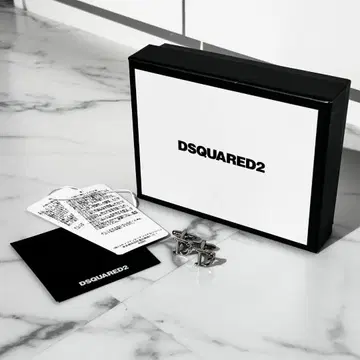 미사용 새상품 DSQUARED2 실버 커프스 단추 디스퀘어드