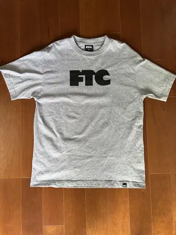 FTC 그레이 티셔츠 M 사이즈