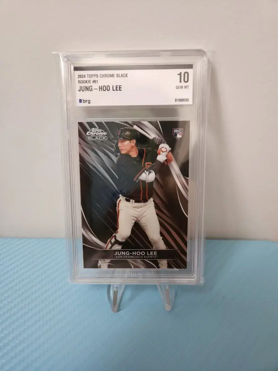 2024 Topps Chrome Black Jung Hoo Lee Rookie Baseball Card