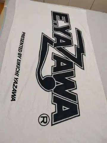 E.YAZAWA 로고 타월
