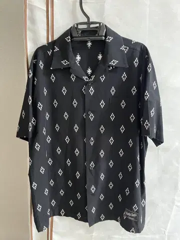MARCELO BURLON 반팔 셔츠 블랙 다이아몬드 패턴