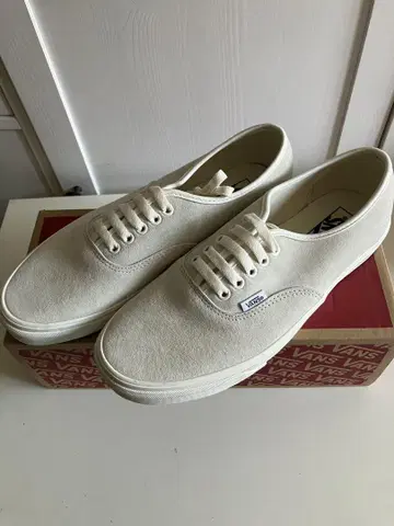 반스 오센틱 (PIG SUEDE) MARSHMALLOW