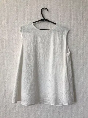 마우지 코튼 레이스 플레어 슬리브리스 블라우스 S