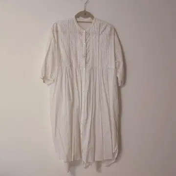 화이트 셔츠 원피스 반팔 핀턱