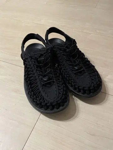 keen 유니크 27.5cm