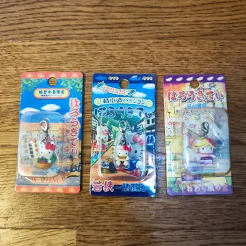 미개봉 새상품 지역 한정 헬로키티 지퍼 마스코트 3개 세트