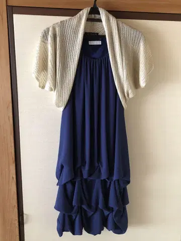 네이비 프릴 드레스와 숄 세트 새상품급