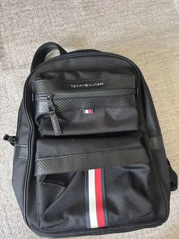 타미힐피거 블랙 백팩