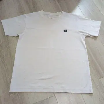 THE NORTH FACE 화이트 티셔츠 M