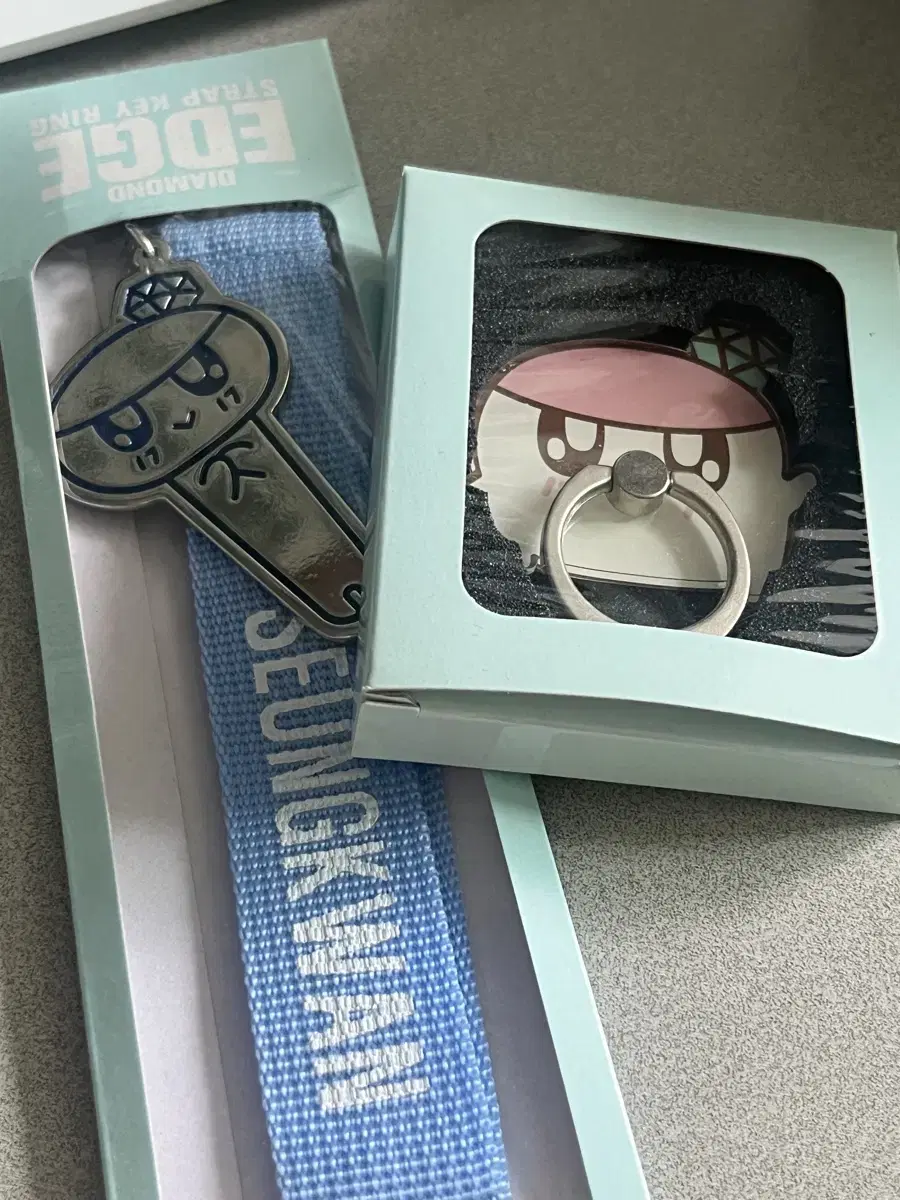 Seventeen Edge Concert MD Seungkwan BongBong Key Strap Keyring Grip Tok