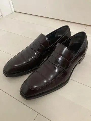 페라가모 가죽 로퍼