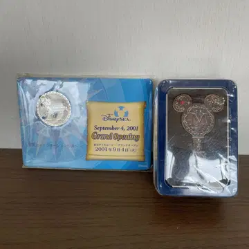 디즈니씨 캐스트 한정 오프닝 코인, 미키 모양 USB 세트