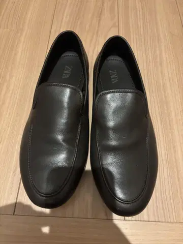 자라 블랙 가죽 로퍼 사이즈 40