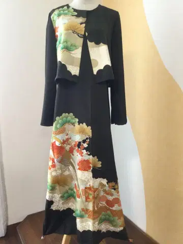 전통 예복 기모노에서 드레스로 볼레로 포함