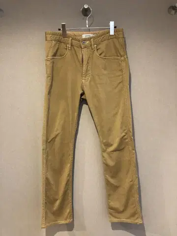 nonnative 베이지 슬림 핏 팬츠 1