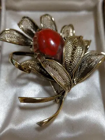 브로치 앤티크