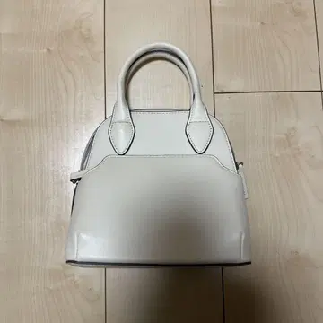 화이트 미니 핸드백