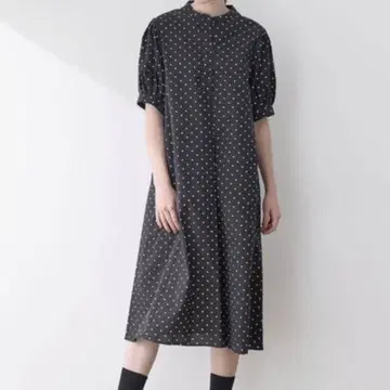 루스쿠 홀리데이] 블랙 도트 스키퍼 원피스