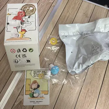 스누피 75주년 기념 시크릿 에디션 피규어 팝 마트