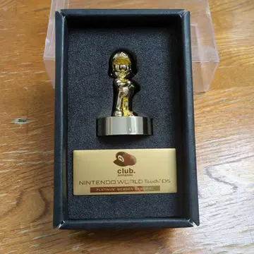 닌텐도 월드 터치 DS 플라티나 멤버 기념 피규어