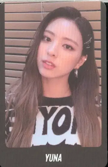 ITZY YUNA 트레이딩 카드